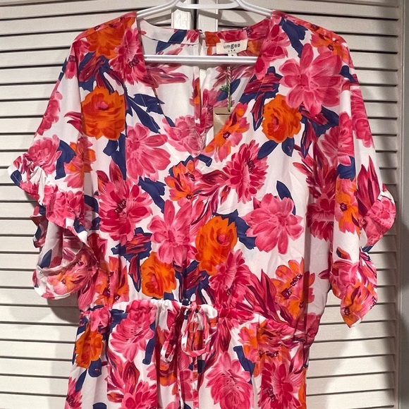 UMGEE PINK & ORANGE FLORAL ROMPER RUFFLE SHORT SLEEVE V-NECK DRAWSTRING WAIST - Picture 2 of 15
